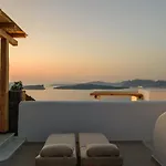 Acro Blue Luxury Akrotírion