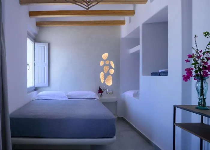 Acro Blue Luxury Akrotírion