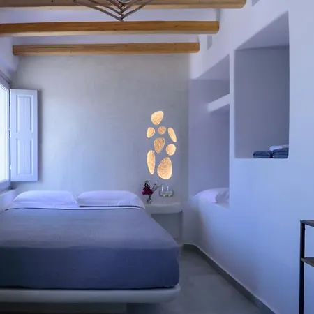 Acro Blue Luxury Akrotírion