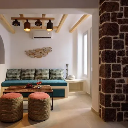 Acro Blue Luxury Bed & Breakfast 4*