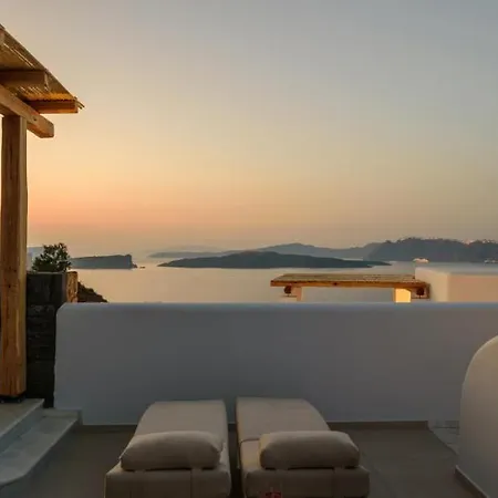 Acro Blue Luxury Ακρωτήρι