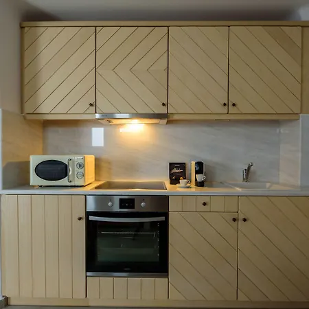 Acro Blue Luxury Bed & Breakfast