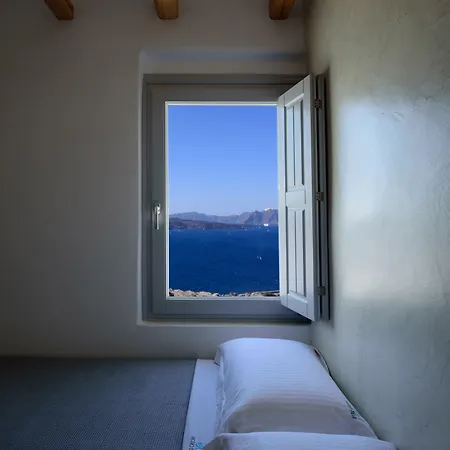 Acro Blue Luxury Bed & Breakfast