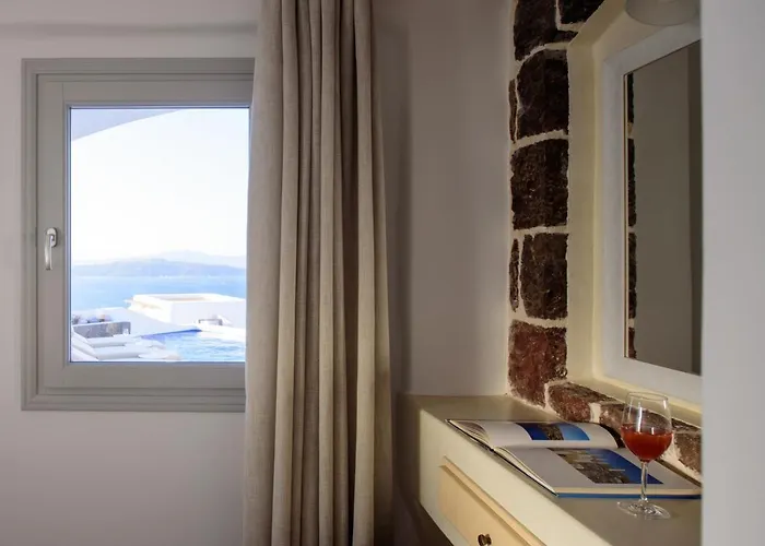 Acro Blue Luxury Bed and breakfast