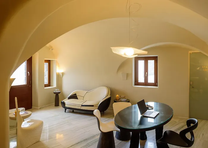 Acro Blue Luxury Bed and breakfast 4*