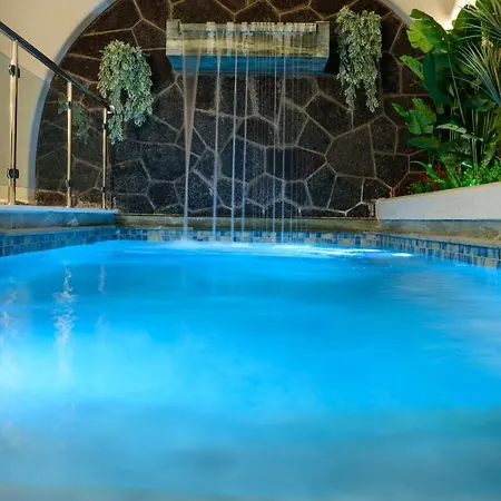 Acro Blue Luxury 4*